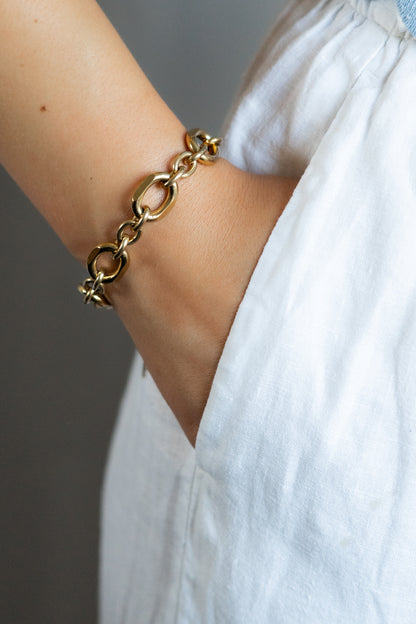 Big Golden Chunky Bracelet