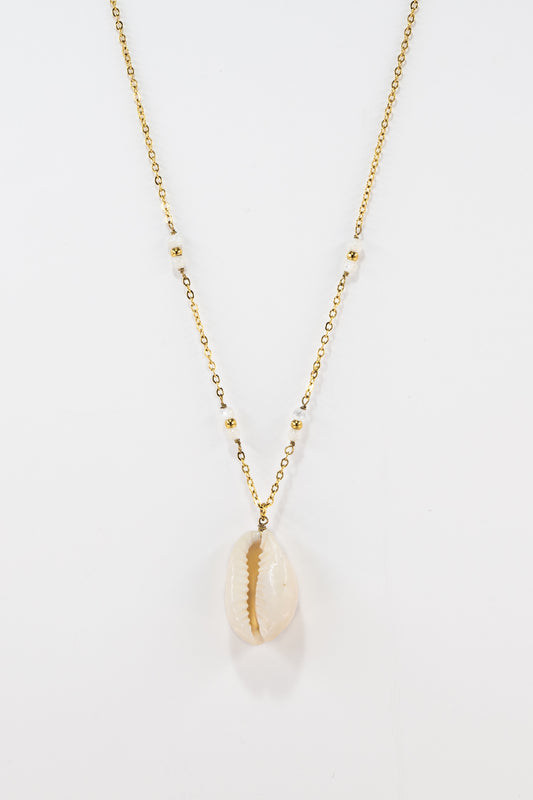 Golden Shell Necklace